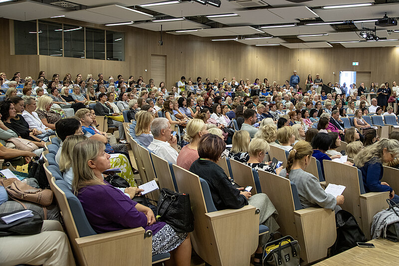 Aizvadīta skolotāju konference "Dabaszinātnes, matemātika, inženierzinātnes un tehnoloģijas skolā efektīvi un radoši"